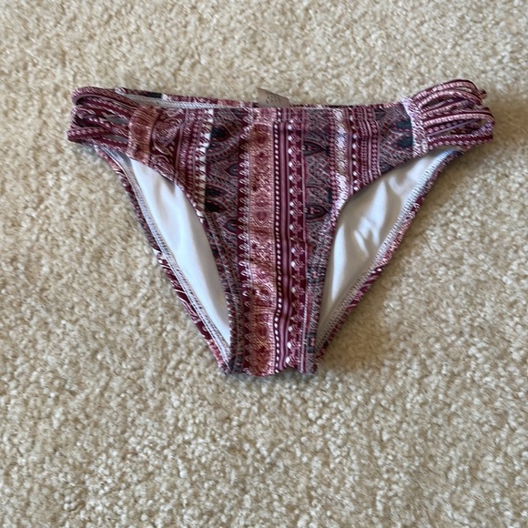 Girls 2-piece Bathing Suit Pink Maroon Patterned Colors - Picture 2 of 4